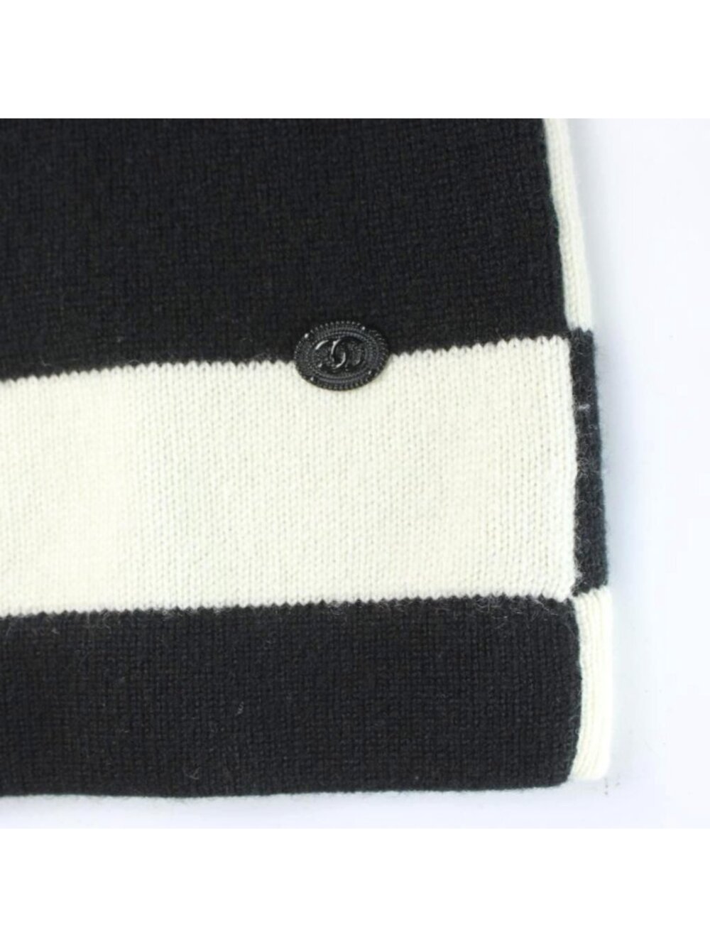 Chanel Polo Shirt Knit Cashmere Ivory Black MW - Picture 7 of 7